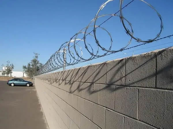 Headwall Concertina Barrier Fence