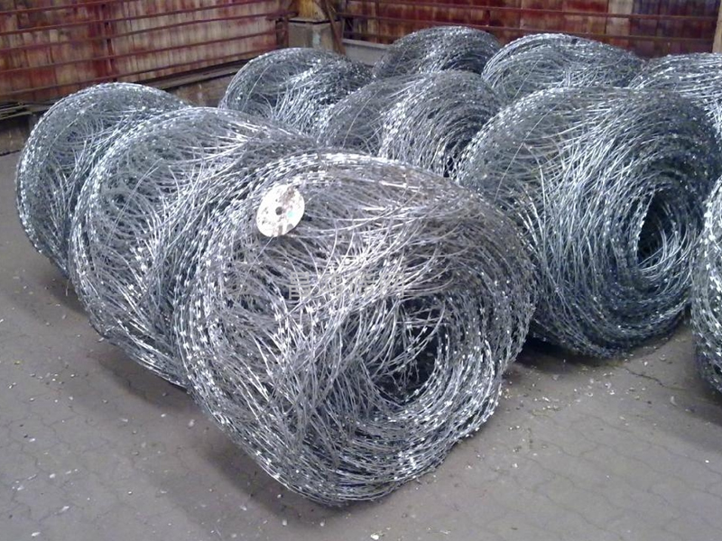 Galvanized Flat Wrap Razor Wire Roll