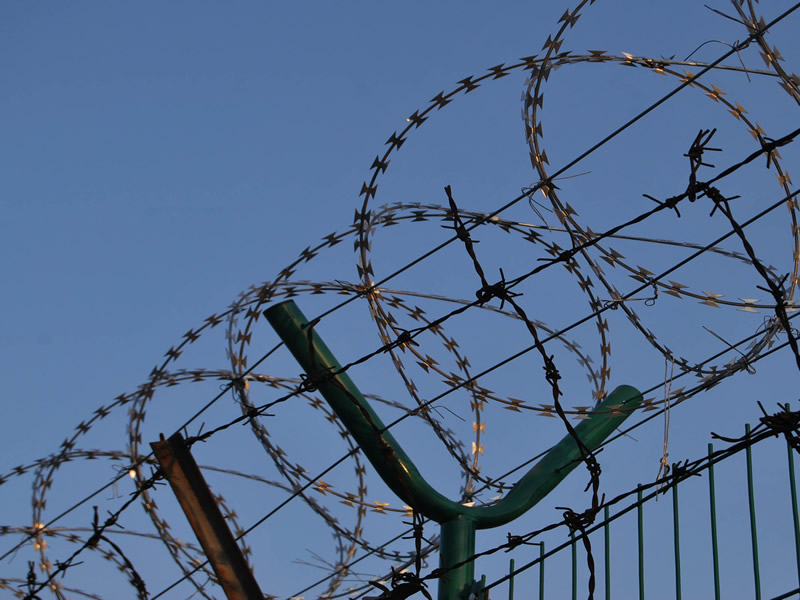 Spiral Razor Wire Installed on Fences